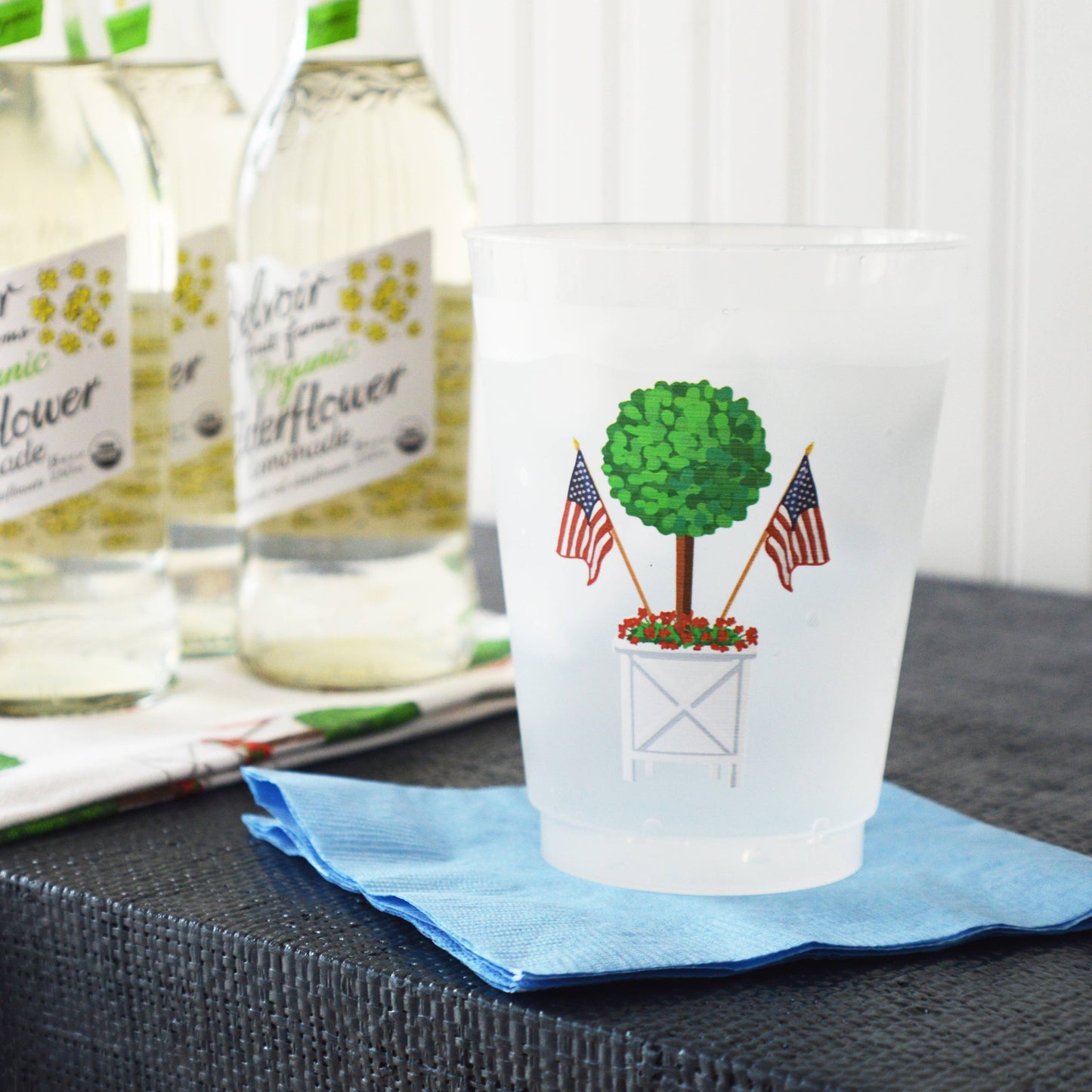 16 oz Shatterproof Cups | Set of 8 | Patriotic Topiary - Crystal Conner Design