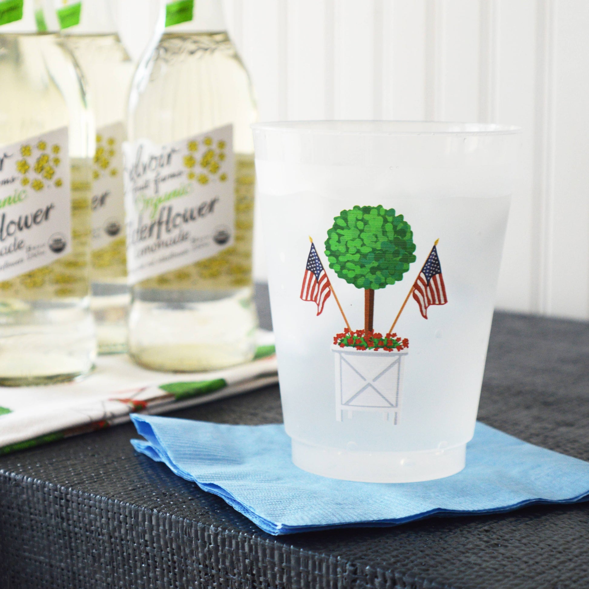 16 oz Shatterproof Cups | Set of 8 | Patriotic Topiary - Crystal Conner Design